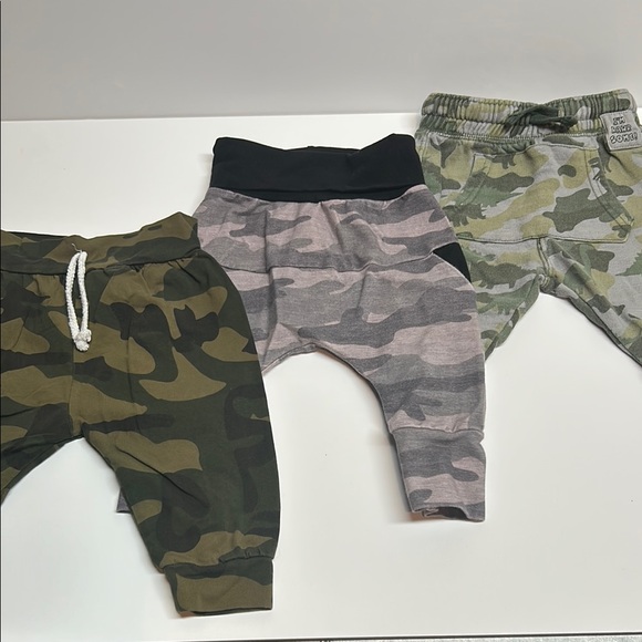 Camo Print Kids Jogger Pants - Picture 1 of 4